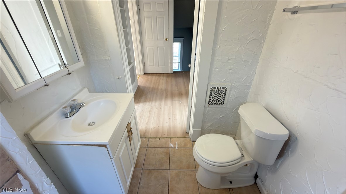 3581 E 149th Street Cleveland OH 44120