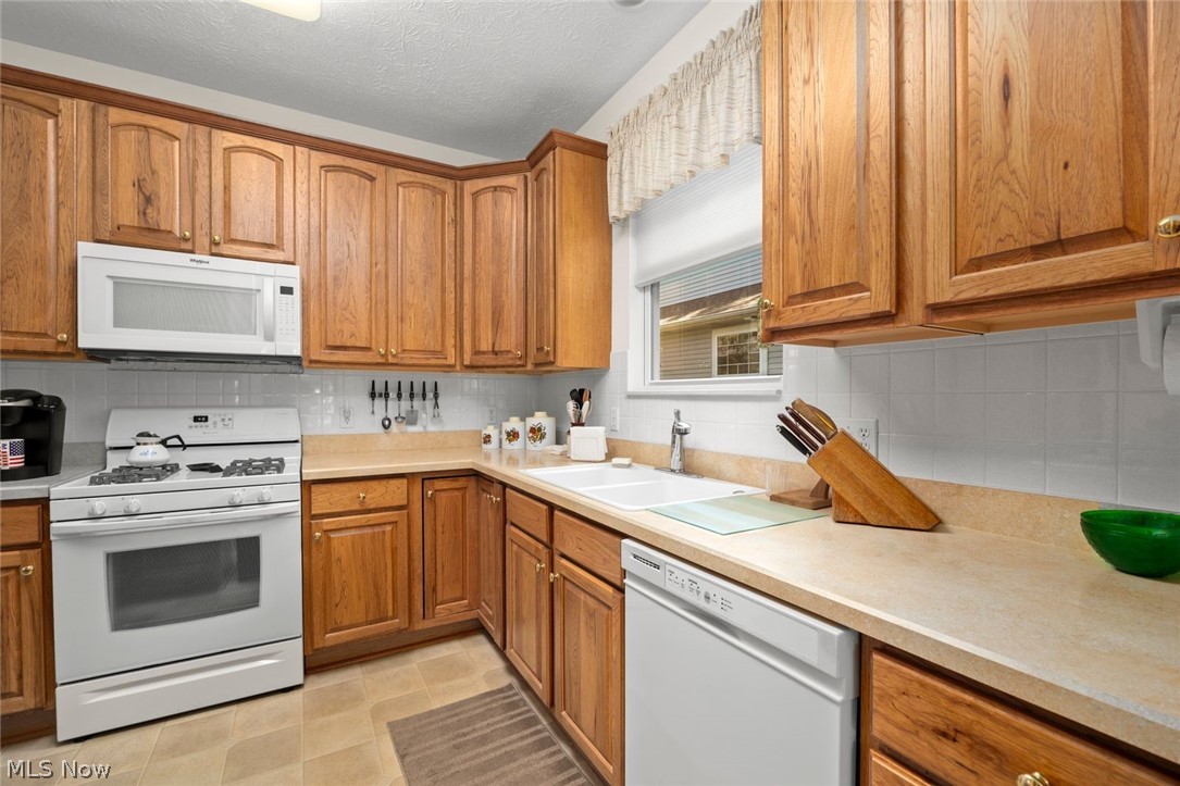 1990 Buckingham Drive Avon OH 44011