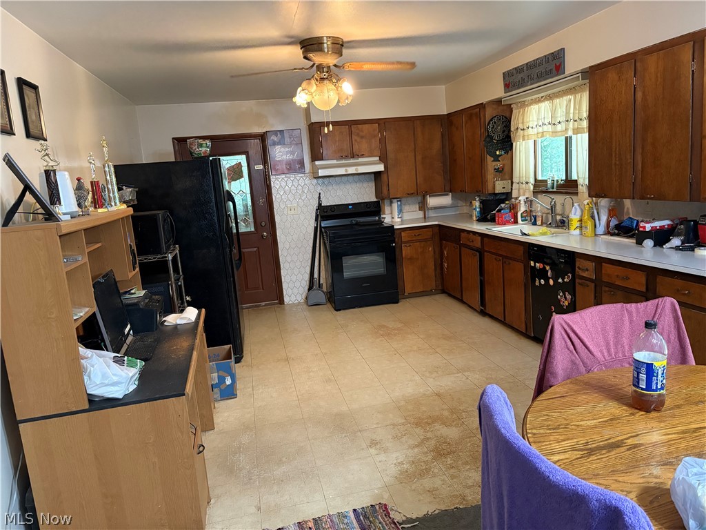 3459 Hewitt Gifford Road Warren OH 44481