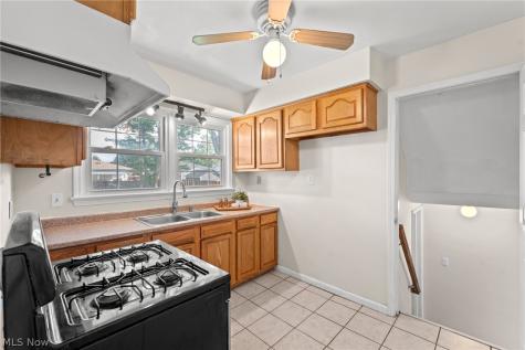 11159 Stoneham Road Parma Heights OH 44130