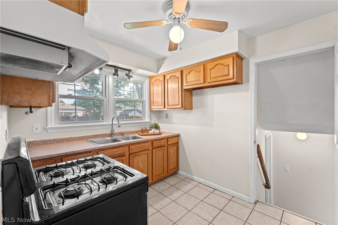 11159 Stoneham Road Parma Heights OH 44130