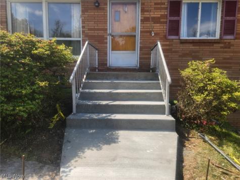 238 Meadowbrook Drive Steubenville OH 43953