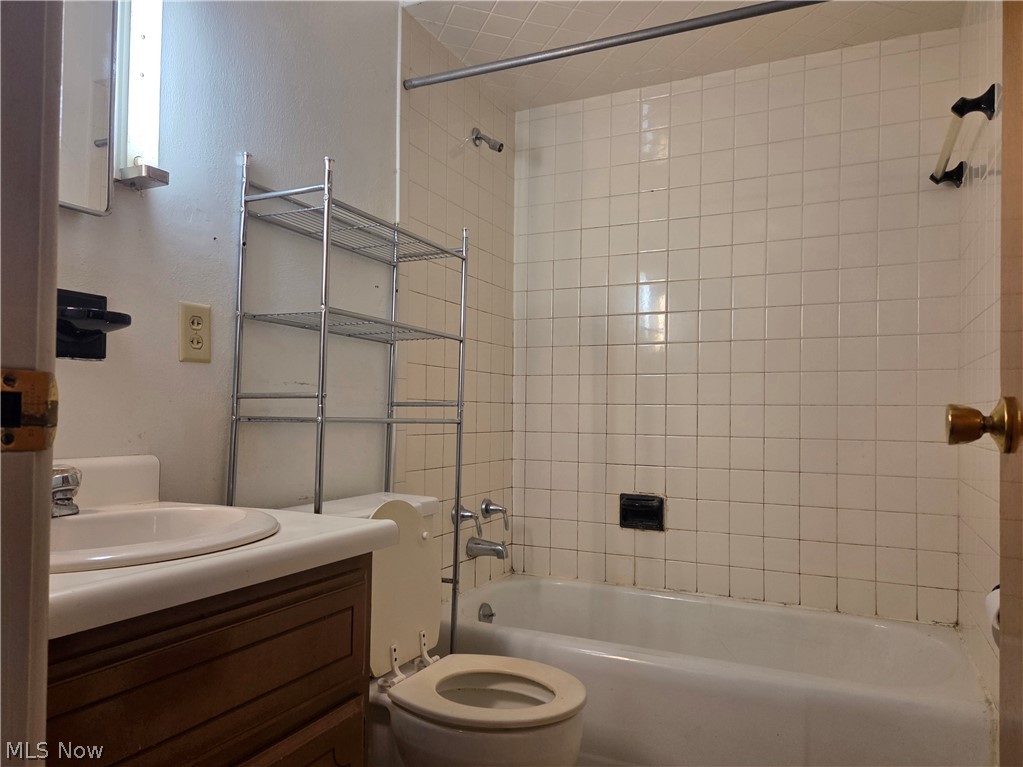 238 Meadowbrook Drive Steubenville OH 43953