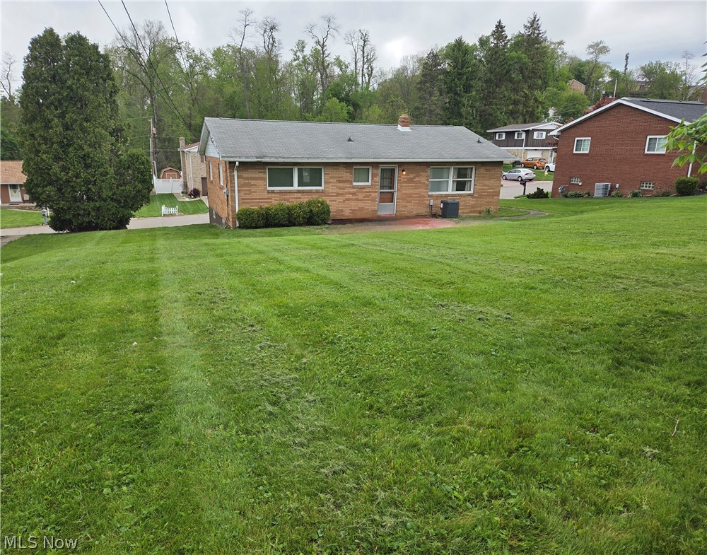 238 Meadowbrook Drive Steubenville OH 43953