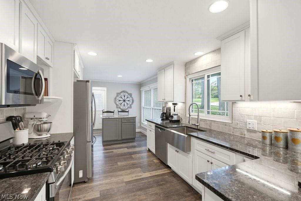 729 Crestwood Avenue Wadsworth OH 44281