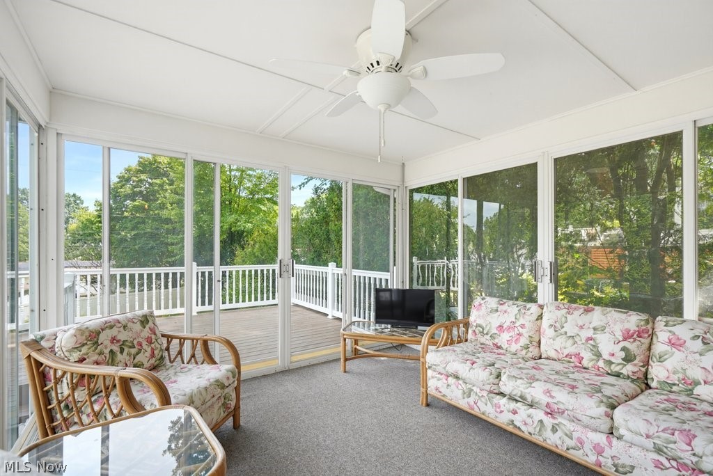 729 Crestwood Avenue Wadsworth OH 44281