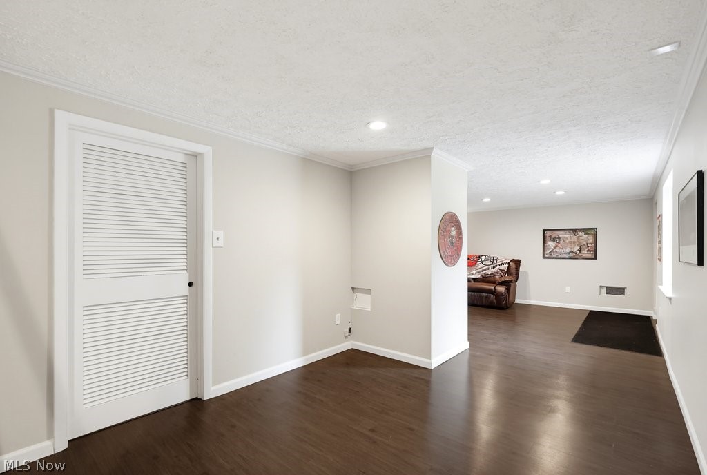729 Crestwood Avenue Wadsworth OH 44281