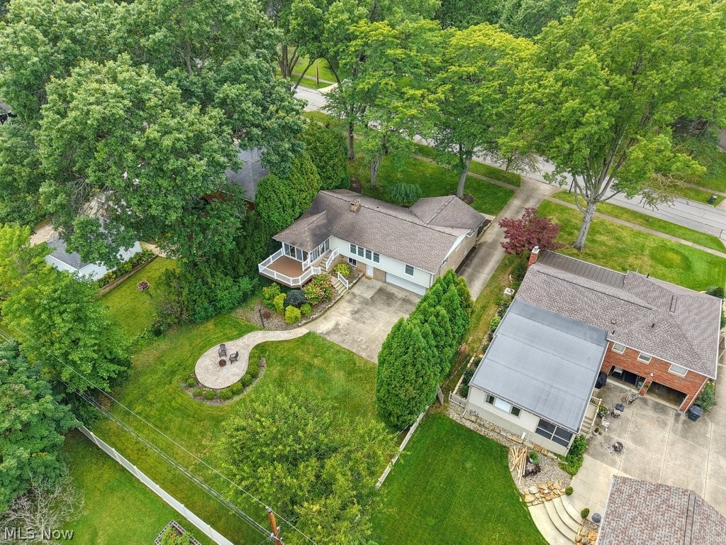 729 Crestwood Avenue Wadsworth OH 44281