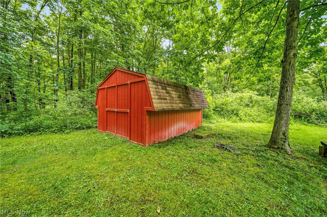 1960 Dadeyville Road Austinburg OH 44010