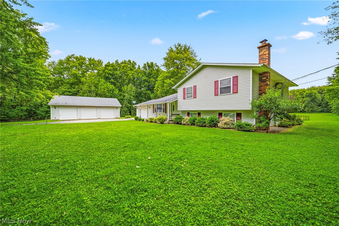 1960 Dadeyville Road Austinburg OH 44010