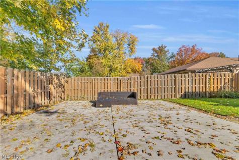 590 Bayberry Drive Elyria OH 44035