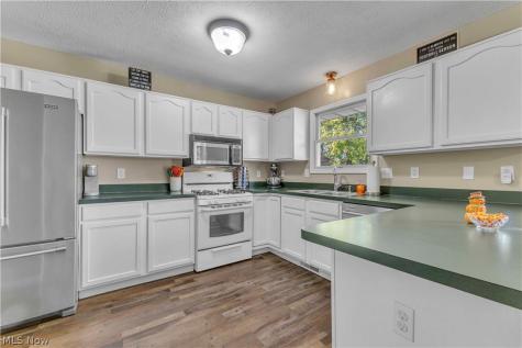 590 Bayberry Drive Elyria OH 44035