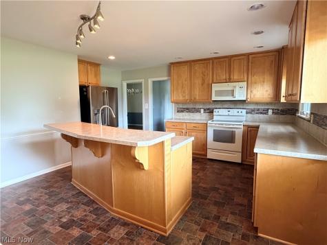 615 W Wayne Avenue Wooster OH 44691