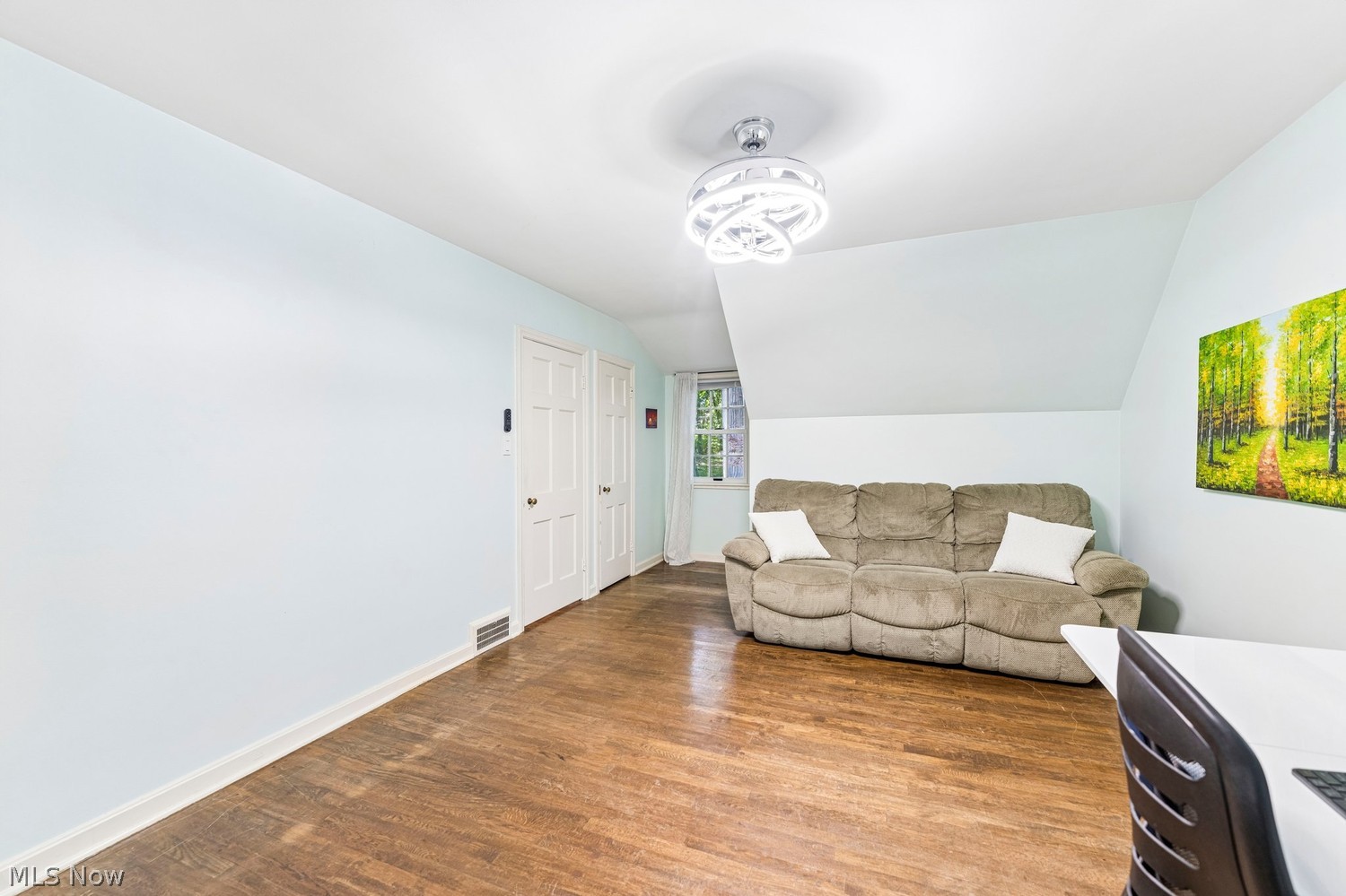 1910 S Belvoir Boulevard South Euclid OH 44121
