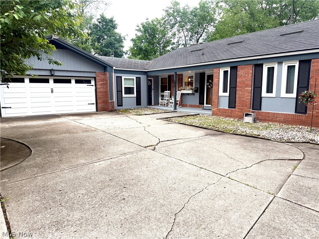 568 Northlawn Drive Youngstown OH 44505