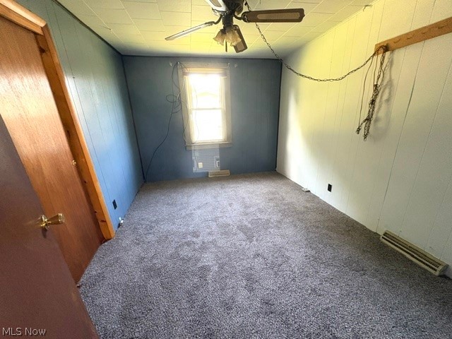 2047 Wilson Avenue NE Warren OH 44483