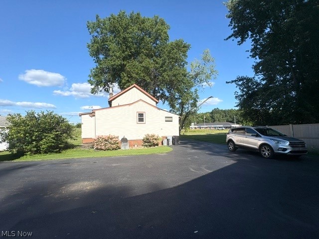 2047 Wilson Avenue NE Warren OH 44483