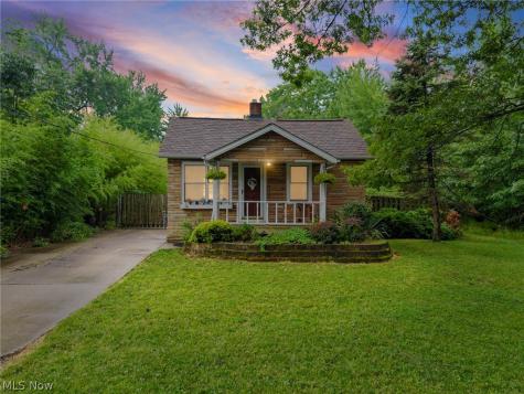 21073 Morris Drive Strongsville OH 44149