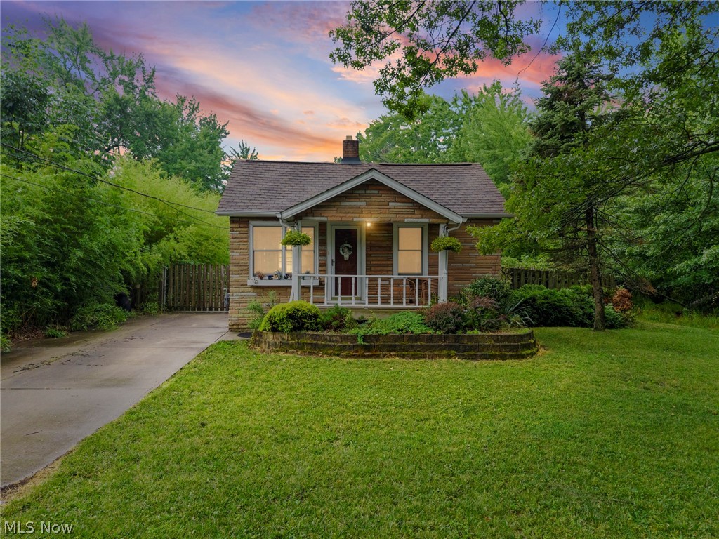 21073 Morris Drive Strongsville OH 44149