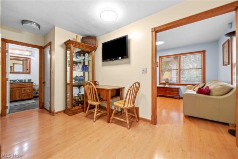 21073 Morris Drive Strongsville OH 44149
