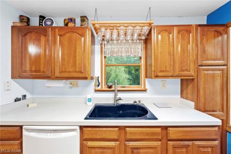 21073 Morris Drive Strongsville OH 44149