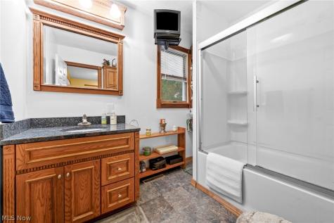 21073 Morris Drive Strongsville OH 44149