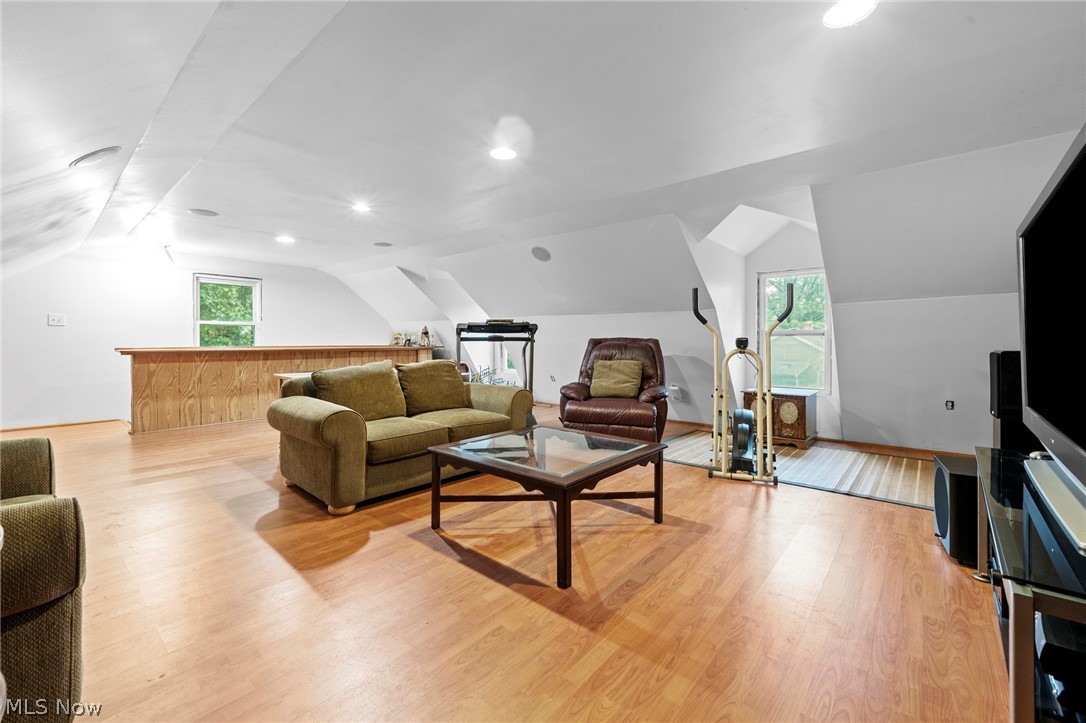 21073 Morris Drive Strongsville OH 44149