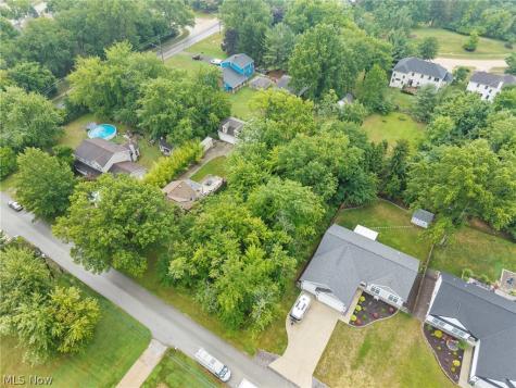 21073 Morris Drive Strongsville OH 44149