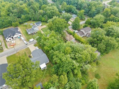 21073 Morris Drive Strongsville OH 44149