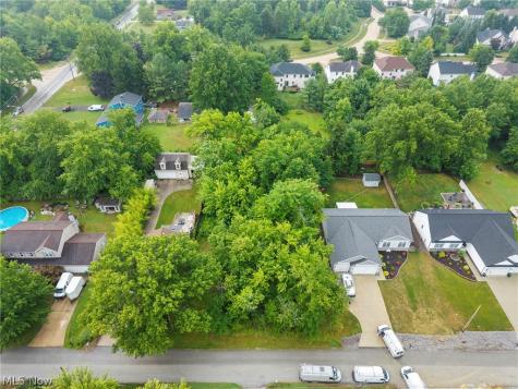 21073 Morris Drive Strongsville OH 44149