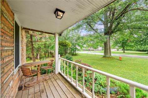 21073 Morris Drive Strongsville OH 44149