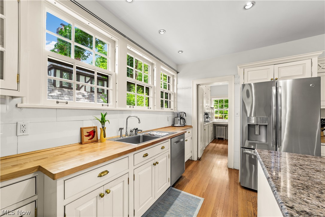 2928 Attleboro Road Shaker Heights OH 44120