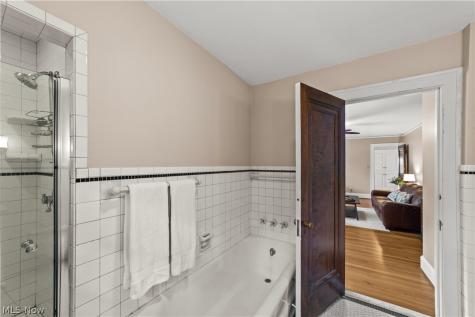 2928 Attleboro Road Shaker Heights OH 44120