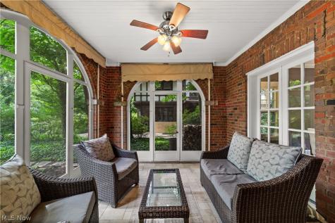 2928 Attleboro Road Shaker Heights OH 44120