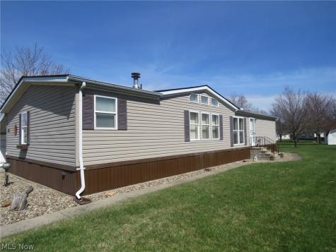 247 Island Drive Elyria OH 44035