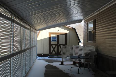 247 Island Drive Elyria OH 44035
