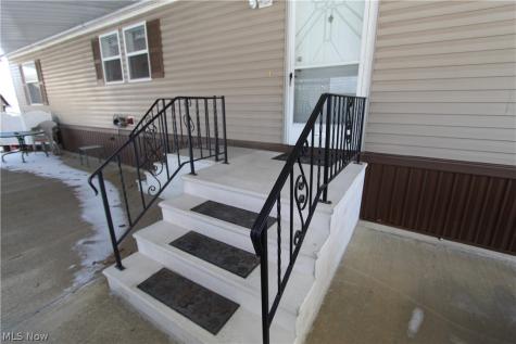 247 Island Drive Elyria OH 44035