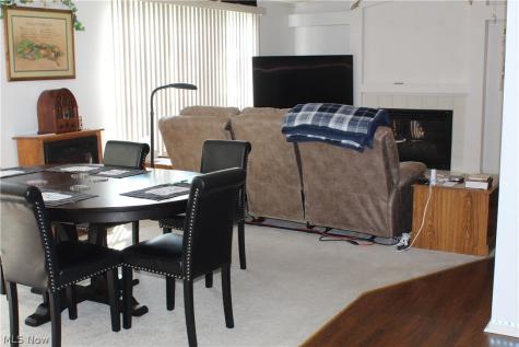 247 Island Drive Elyria OH 44035