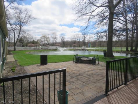 247 Island Drive Elyria OH 44035