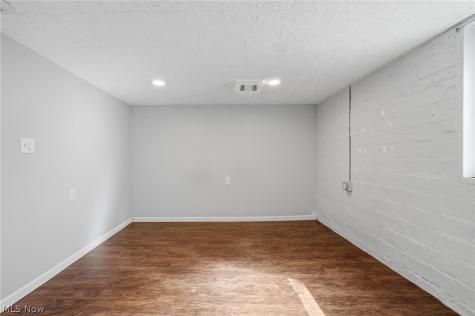 2400 Schell Avenue Cleveland OH 44109