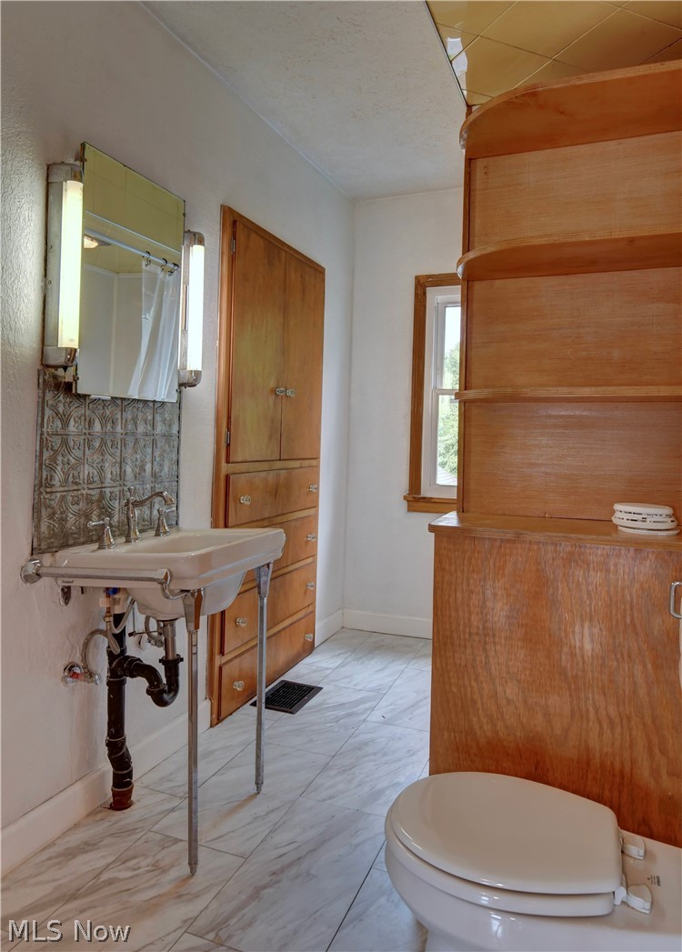 305 Main Street W Beach City OH 44608