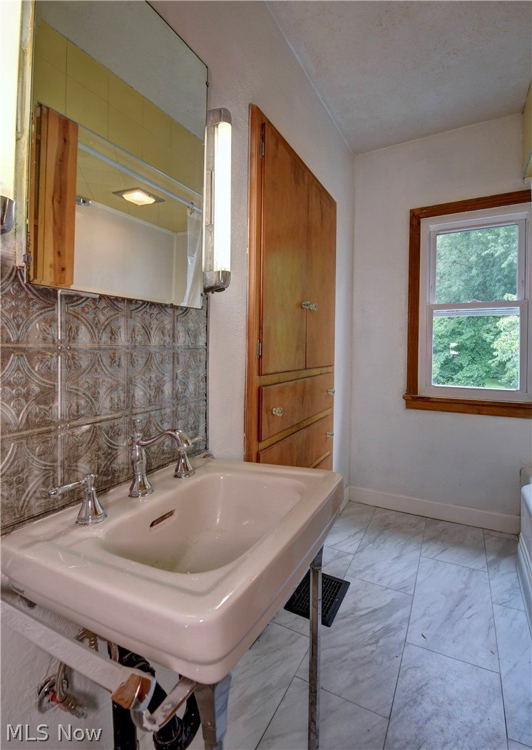 305 Main Street W Beach City OH 44608