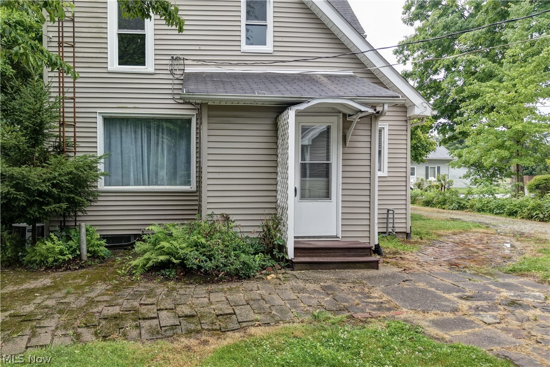 305 Main Street W Beach City OH 44608