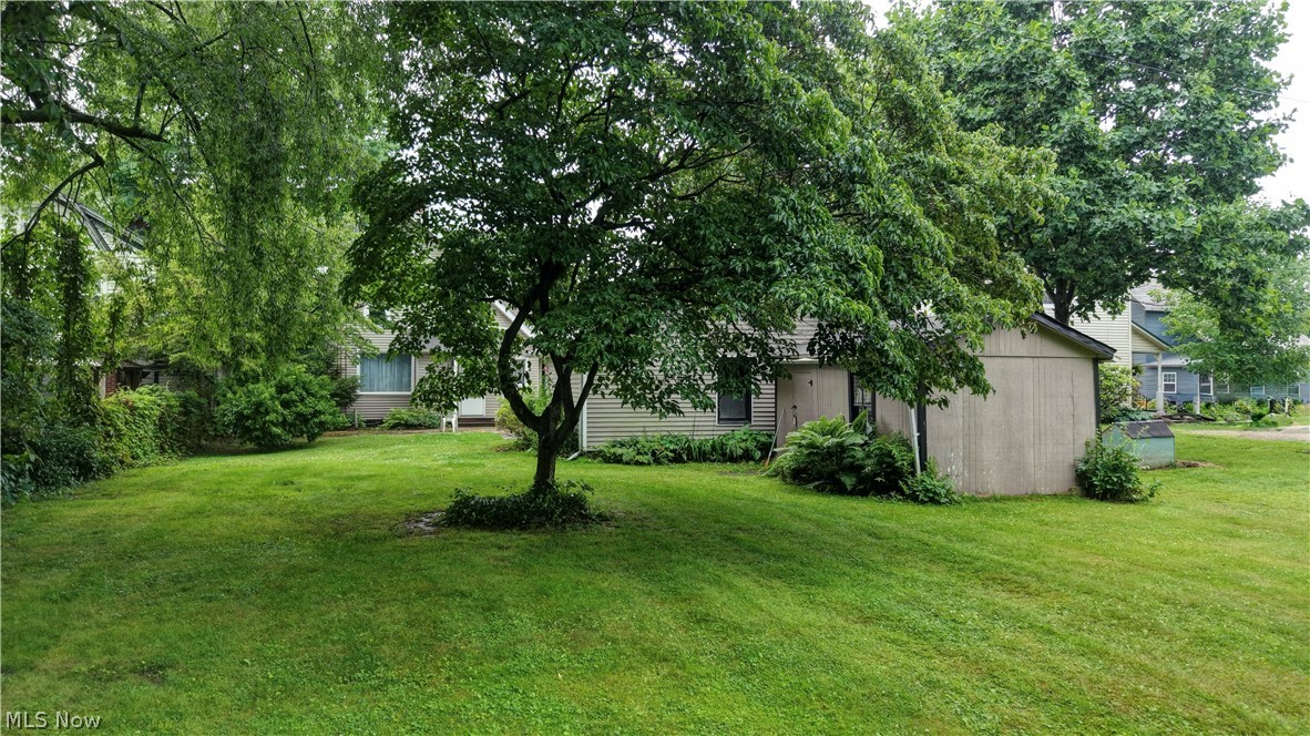 305 Main Street W Beach City OH 44608