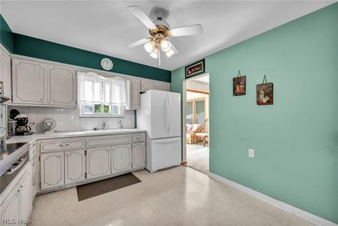 5773 Sherwood Drive North Olmsted OH 44070