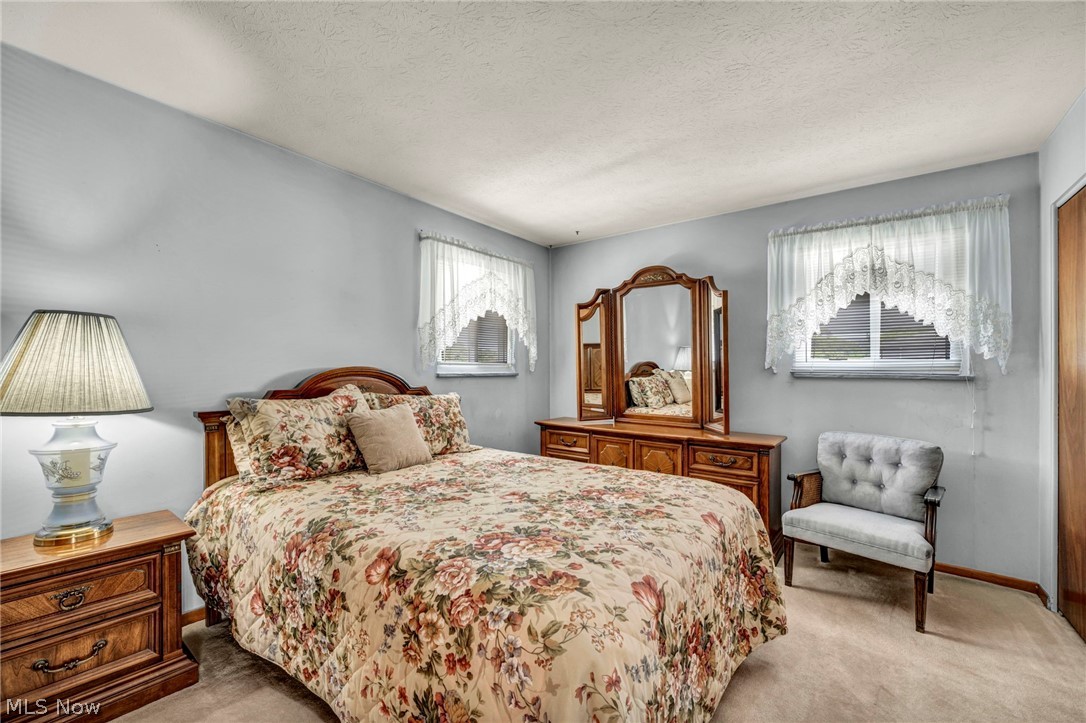 5773 Sherwood Drive North Olmsted OH 44070