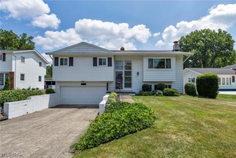 5773 Sherwood Drive North Olmsted OH 44070