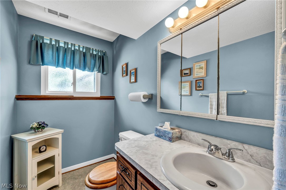5773 Sherwood Drive North Olmsted OH 44070