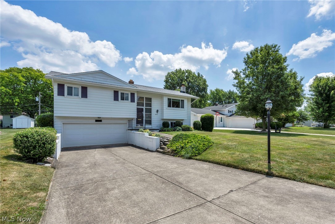 5773 Sherwood Drive North Olmsted OH 44070
