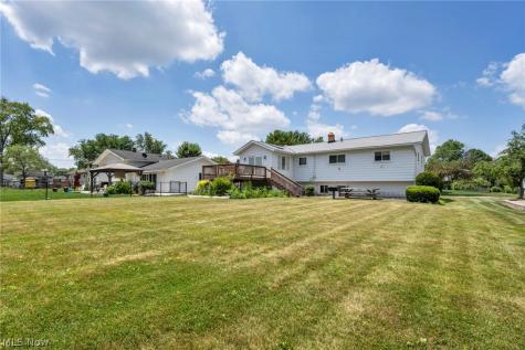 5773 Sherwood Drive North Olmsted OH 44070